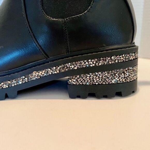 SHUSHOP Yazlin Women’s Black Lug Boot 11 *NEW* - Picture 3 of 14